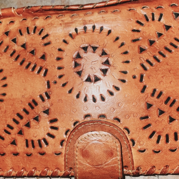 Vintage Leather Billfold Clutch w Handle By Designer Cleobella Mexico - Picture 2 of 5